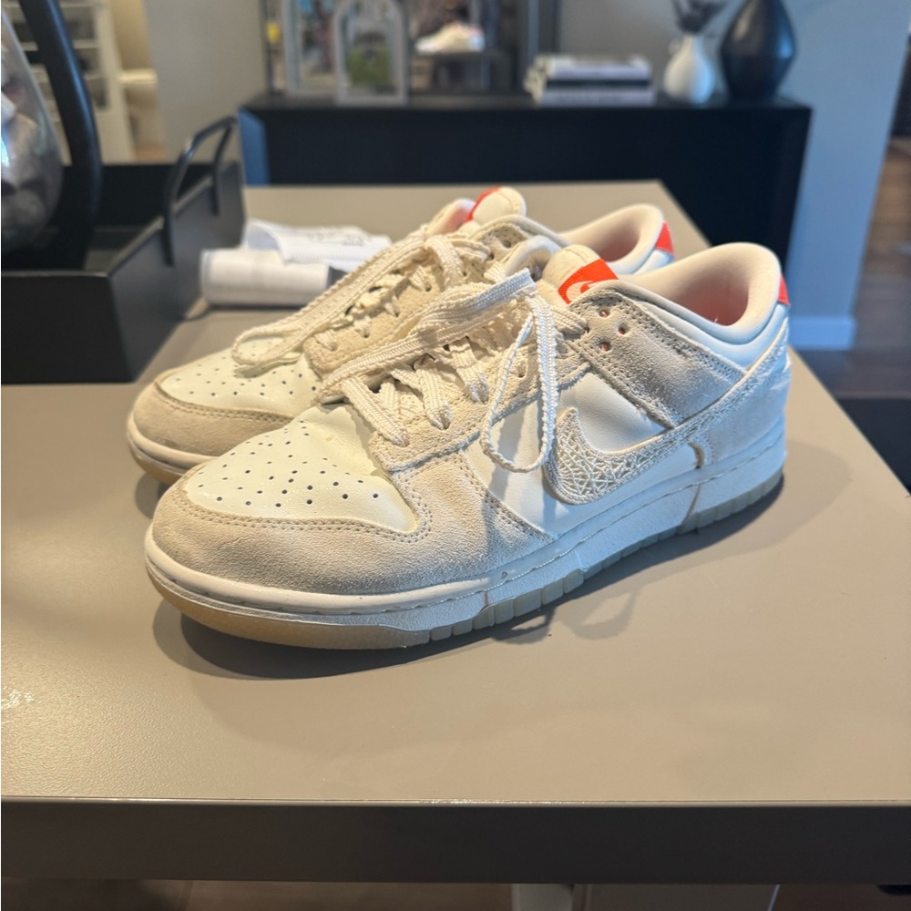 Nike Dunk Lows Women’s 7.5